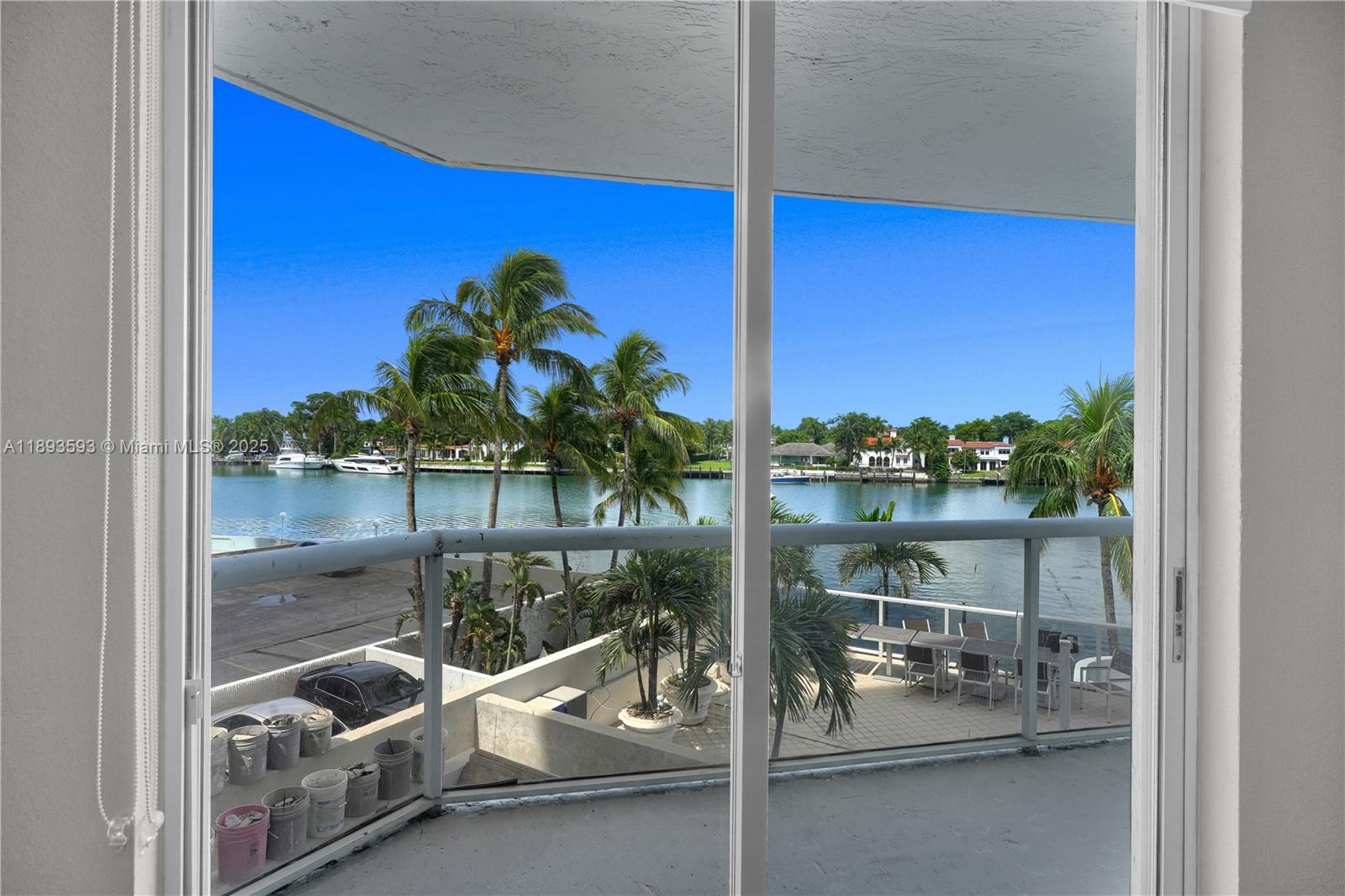 5880 Collins Ave 403 Property Photo 21
