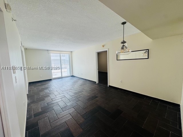 7800 Collins Ave 203 Property Photo 5
