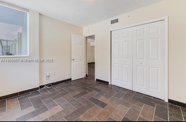7800 Collins Ave 203 Property Photo 12