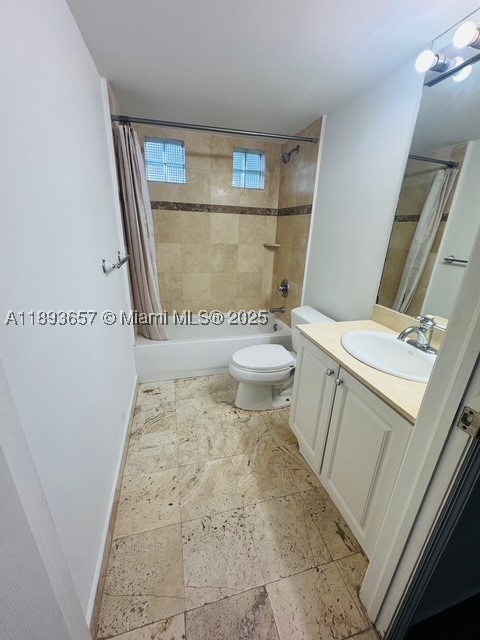 7800 Collins Ave 203 Property Photo 13