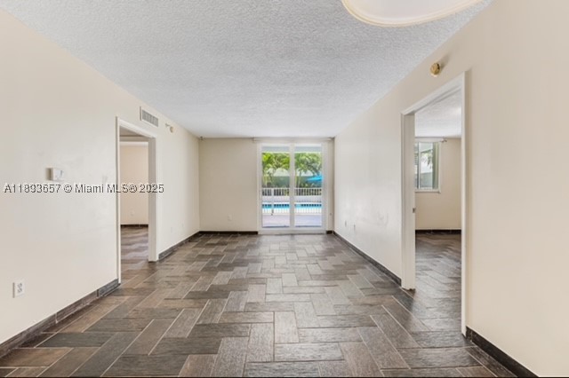 7800 Collins Ave 203 Property Photo 22