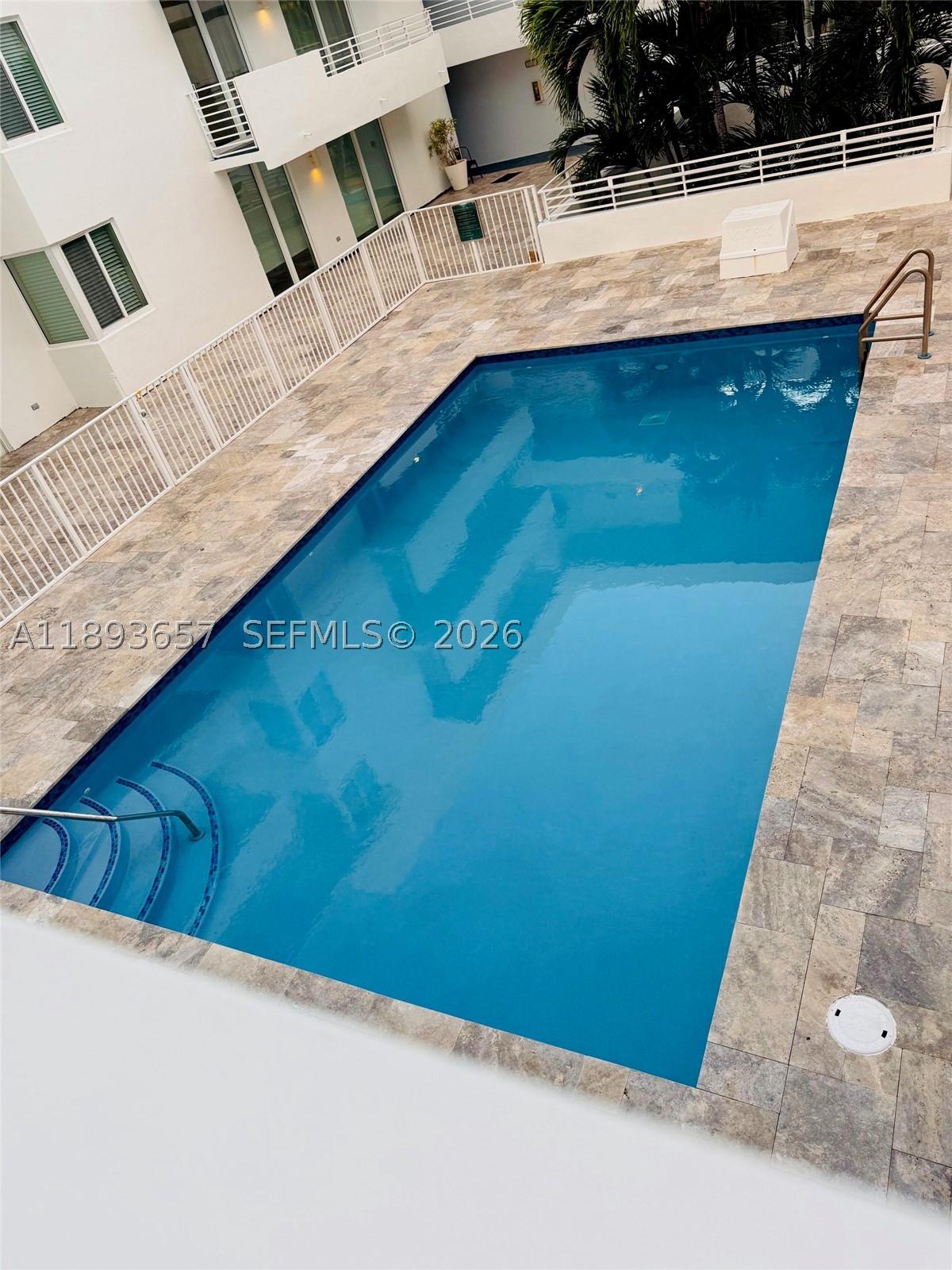 7800 Collins Ave 203 Property Photo 26