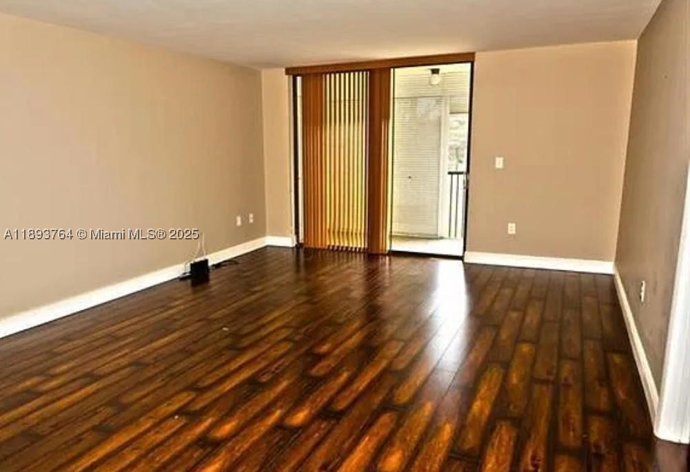 5570 Nw 44th St 312a Property Photo 3