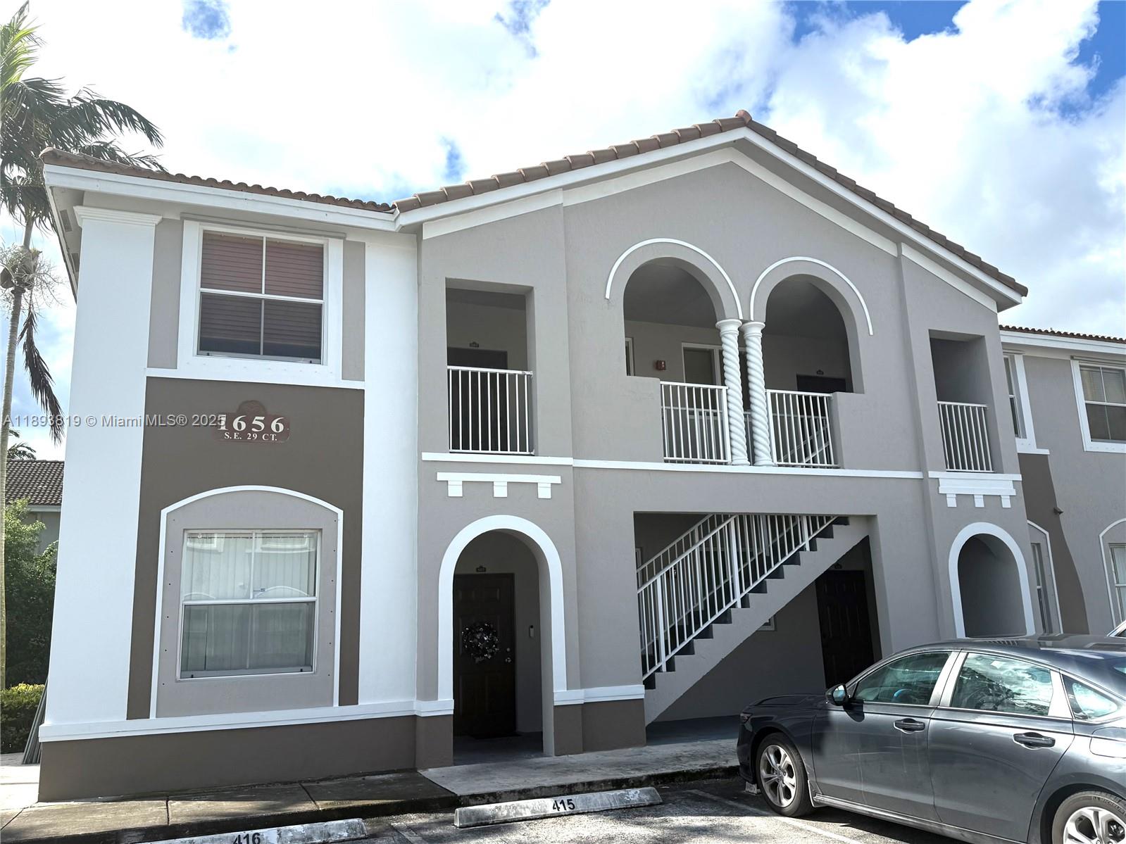 1656 Se 29th Ct 207 Property Photo 2