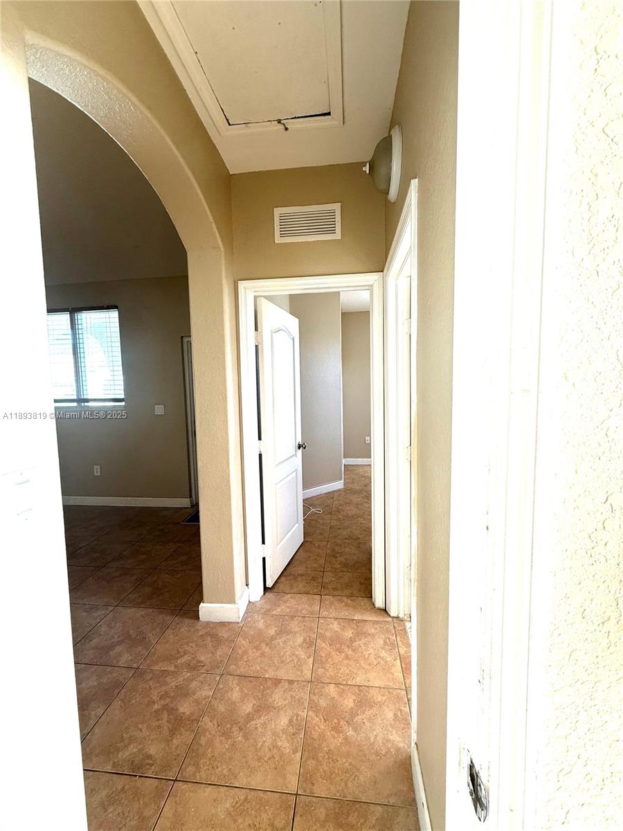 1656 Se 29th Ct 207 Property Photo 15