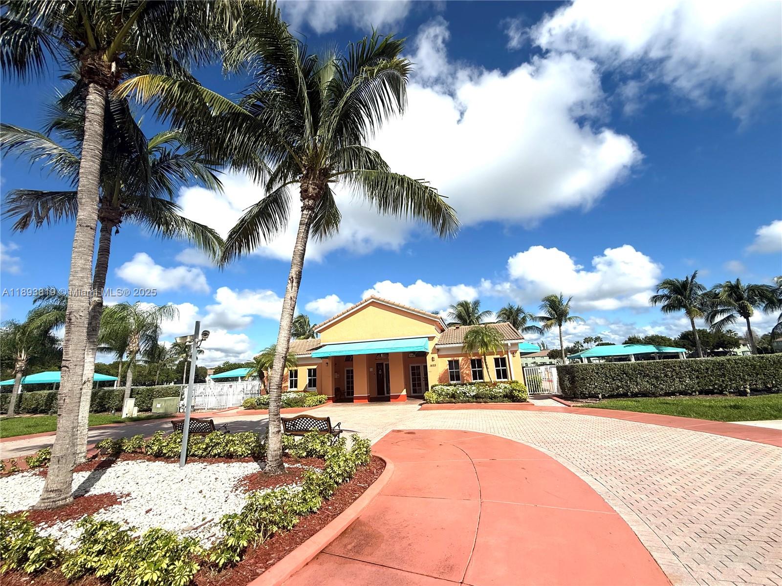 1656 Se 29th Ct 207 Property Photo 29