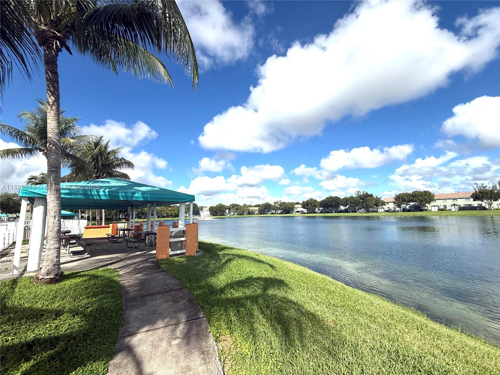 1656 Se 29th Ct 207 Property Photo 30