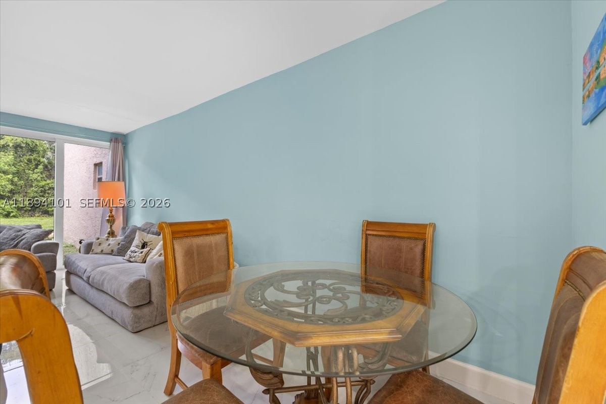 9450 Live Oak Pl 109 Property Photo 4