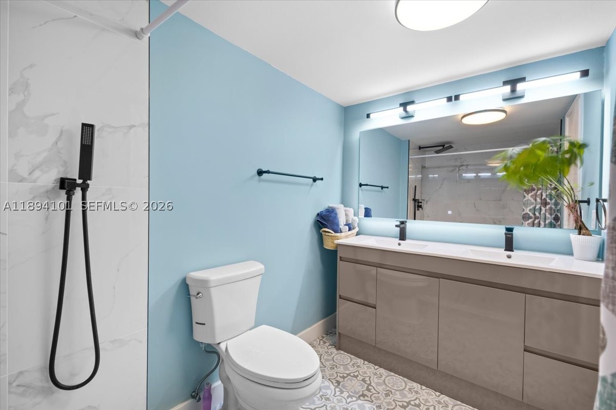 9450 Live Oak Pl 109 Property Photo 27