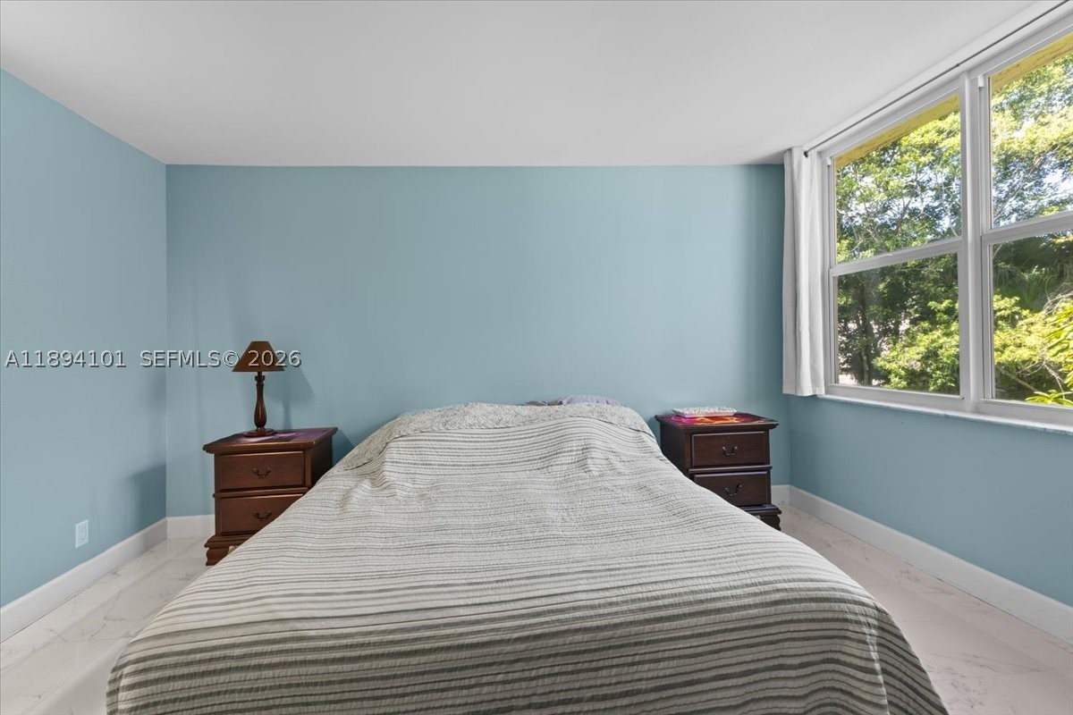 9450 Live Oak Pl 109 Property Photo 31