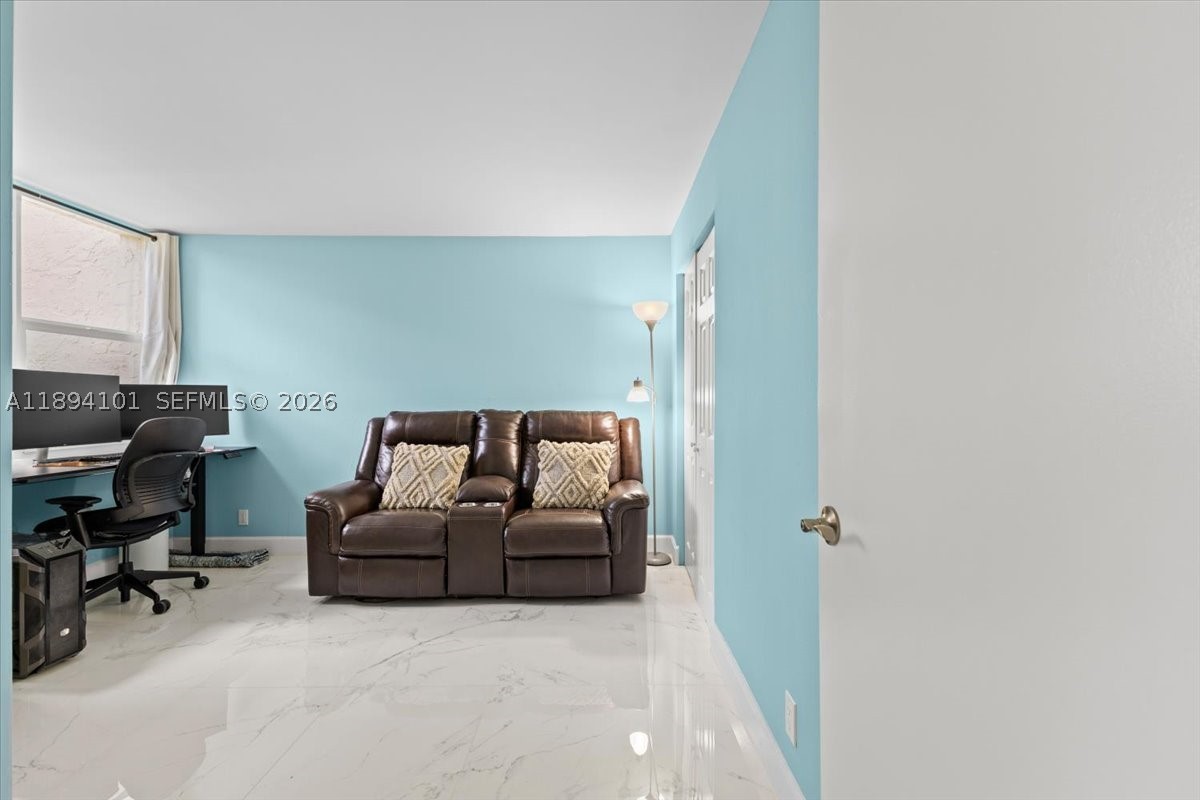 9450 Live Oak Pl 109 Property Photo 37