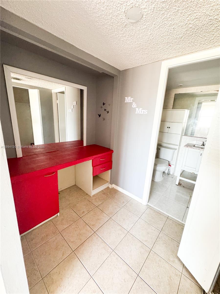 2025 Ne 164th St 206 Property Photo 10