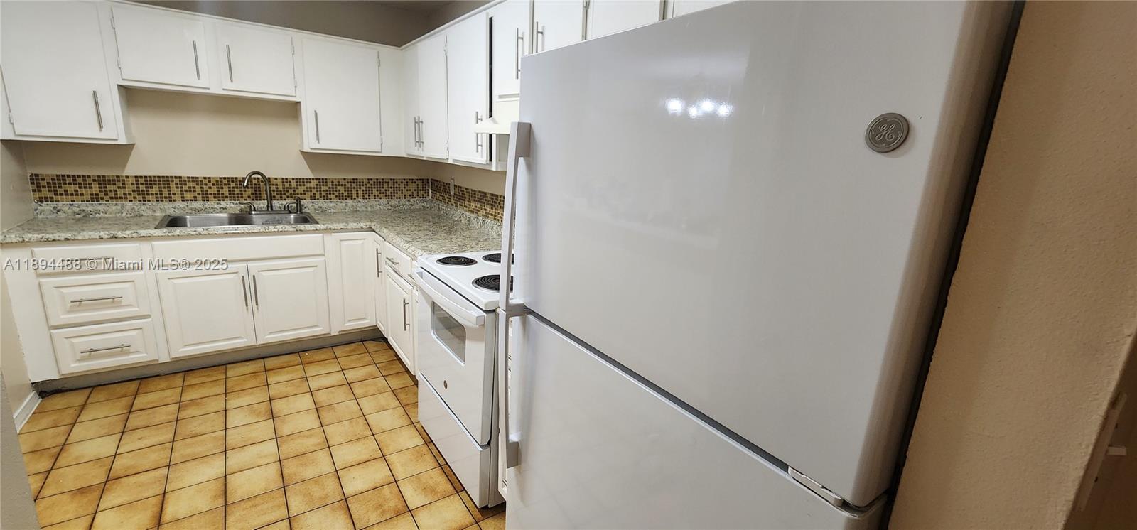 14850 Naranja Lakes Blvd B2j Property Photo 19