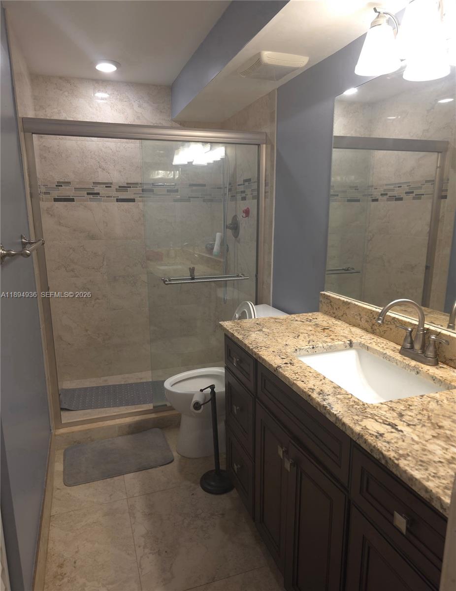 2202 Lucaya Bnd L3 Property Photo 7