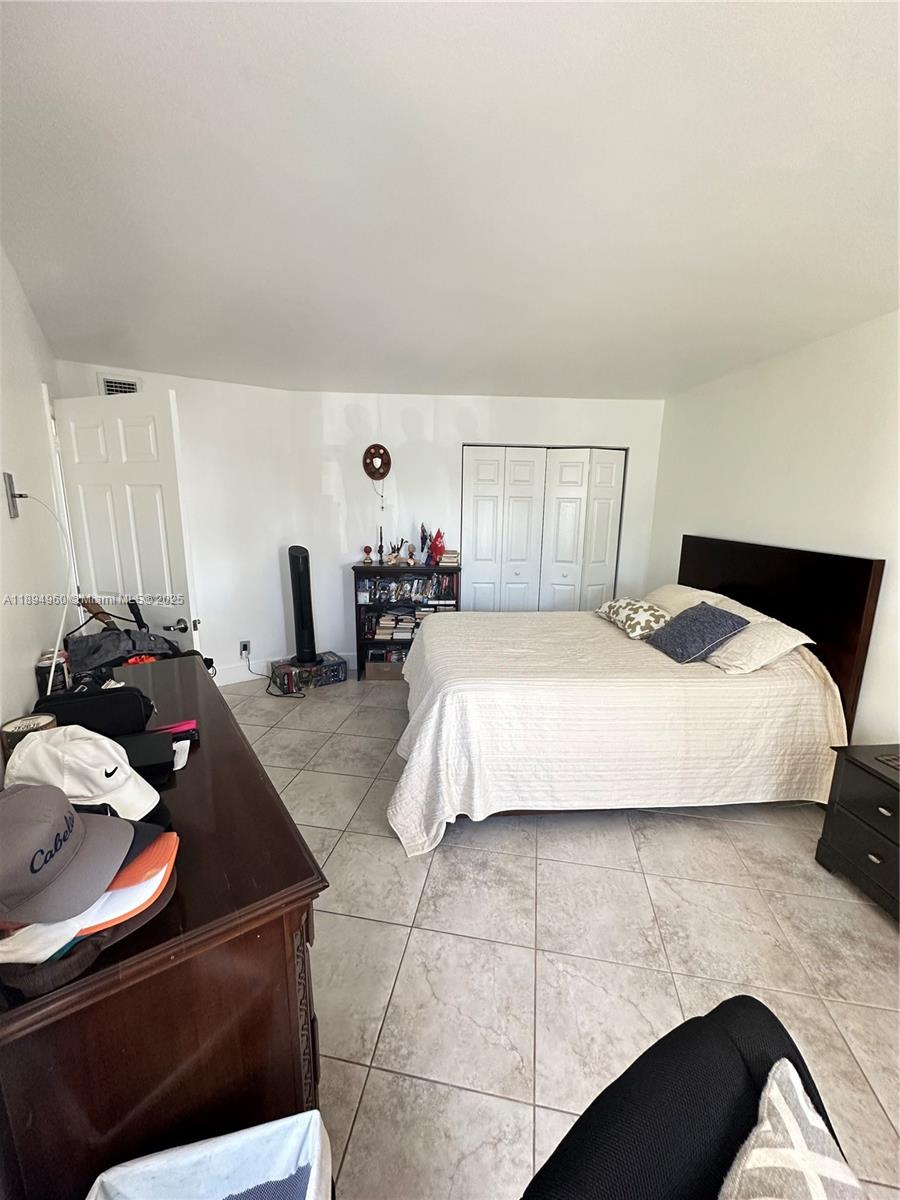 100 Bayview Dr 601 Property Photo 12