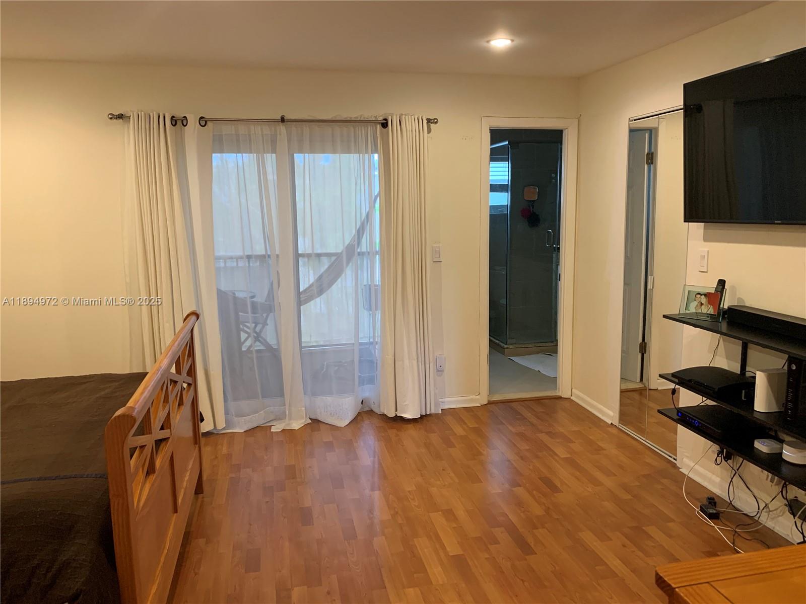 3328 Quail Close 5 Property Photo 8