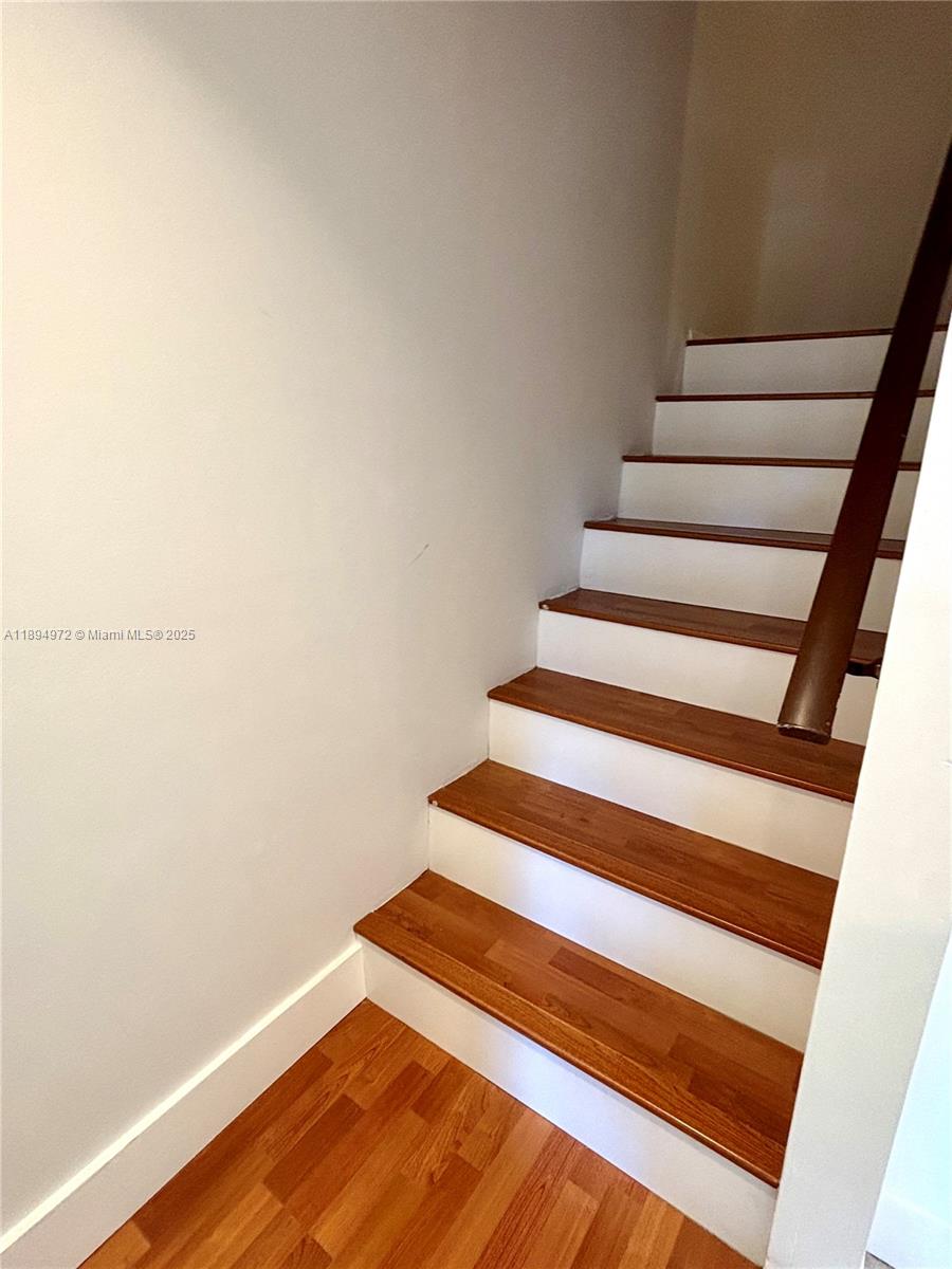 3328 Quail Close 5 Property Photo 31