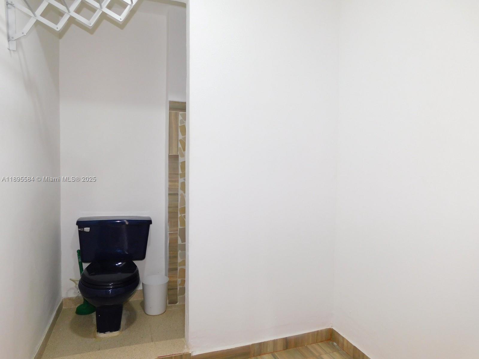 77-53 57 Ave 2 Property Photo 22
