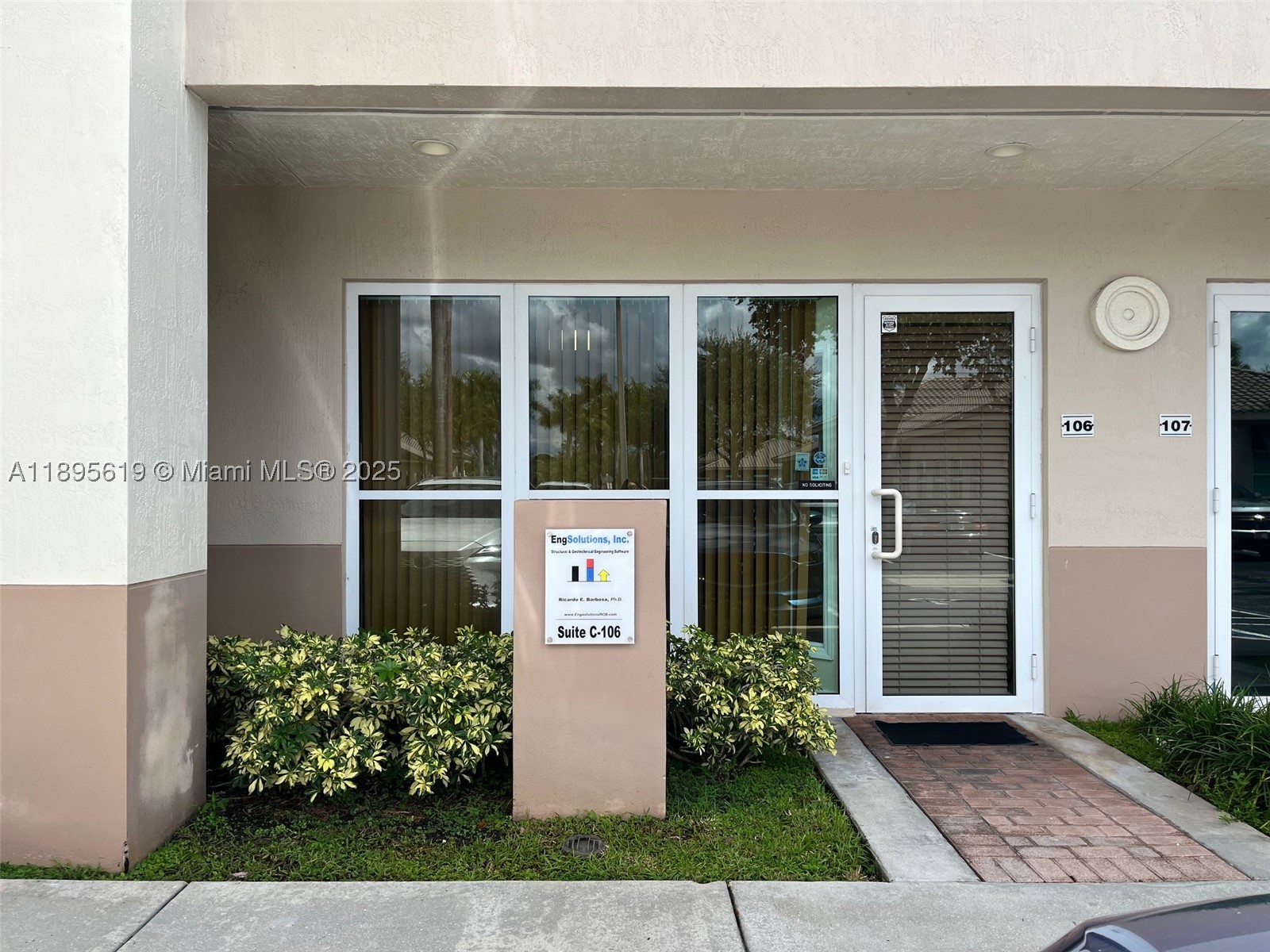 5220 S University Dr 106c Property Photo 4