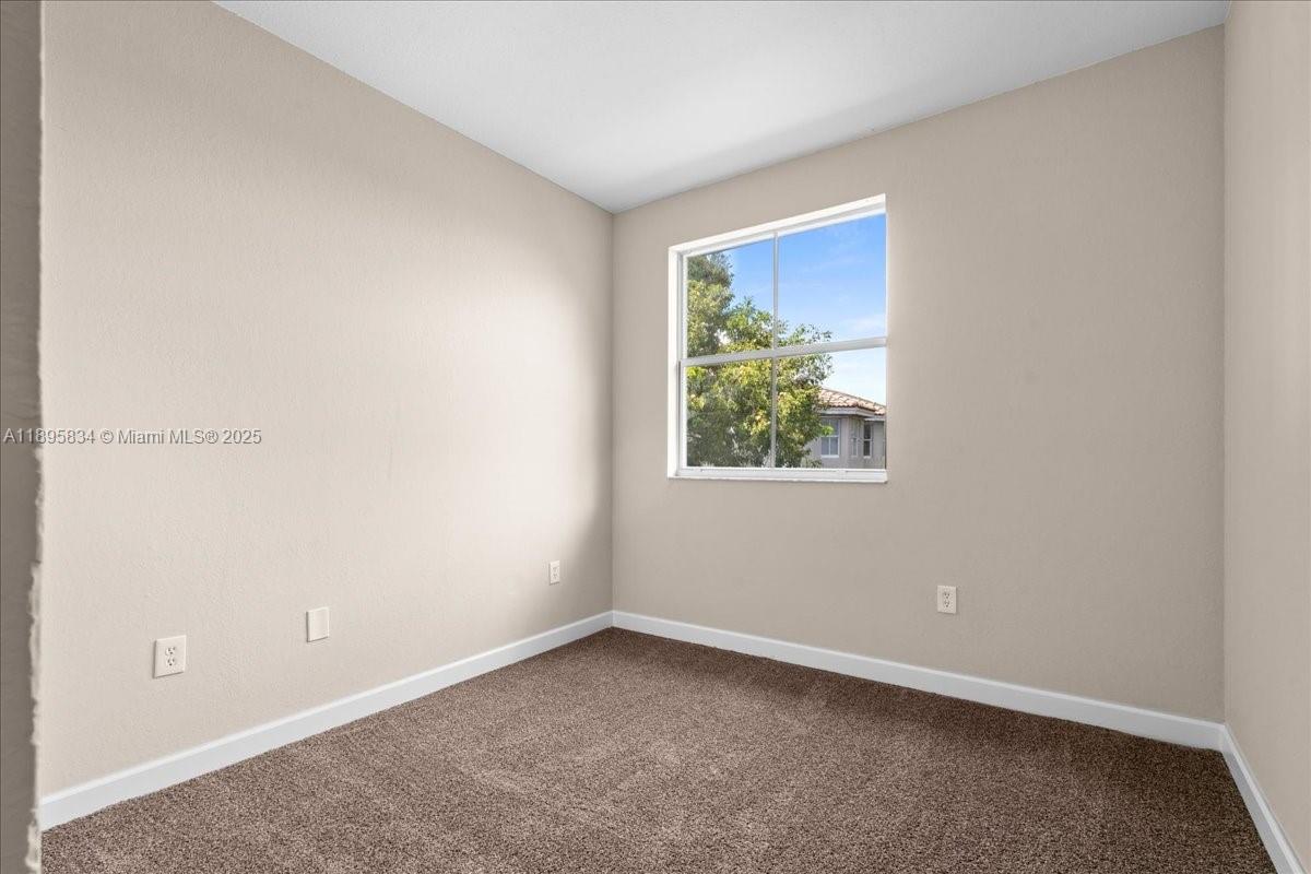 1677 Se 27th Ct 202 Property Photo 26
