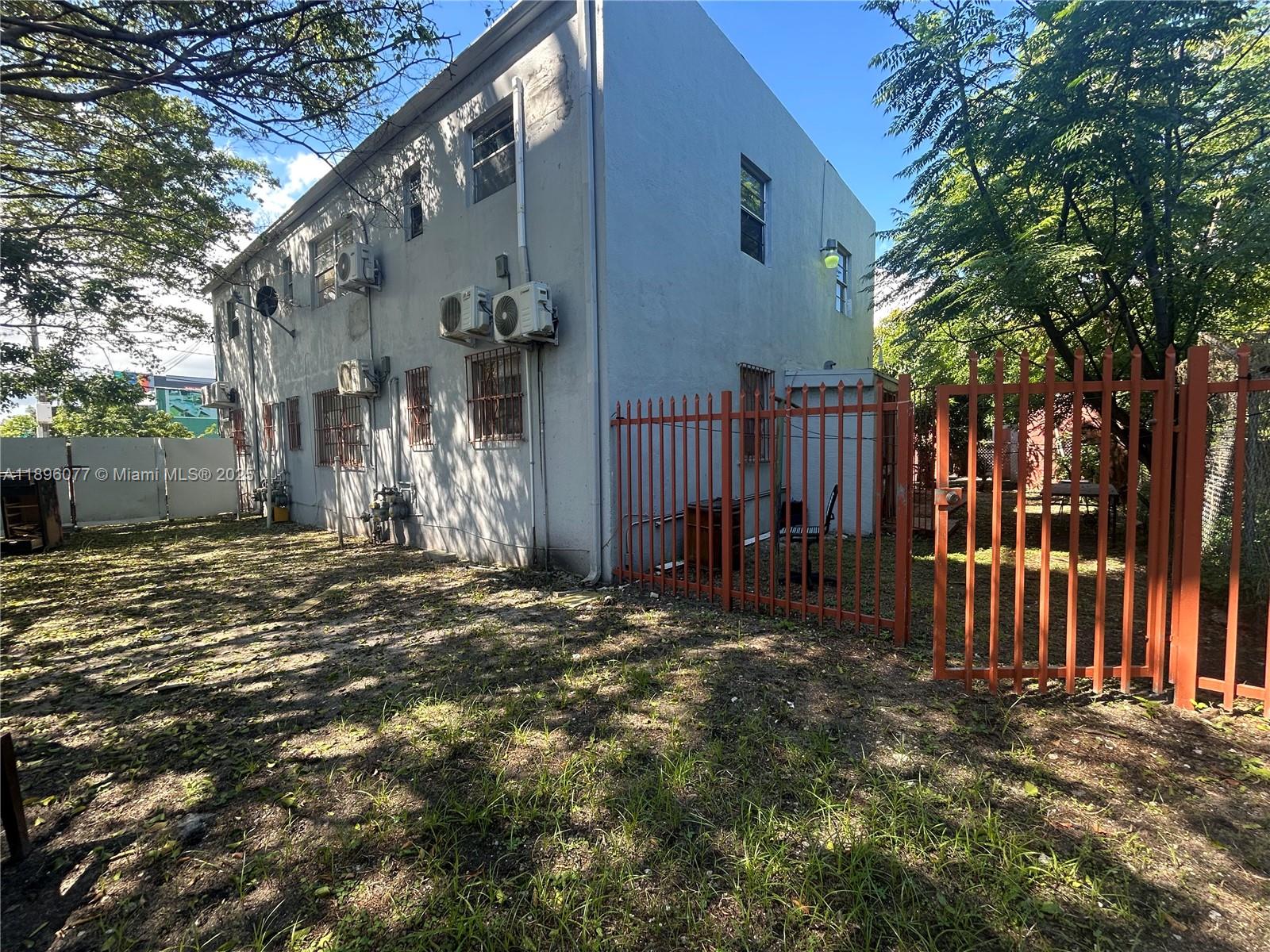 2015 Nw 6th Pl Property Photo 2