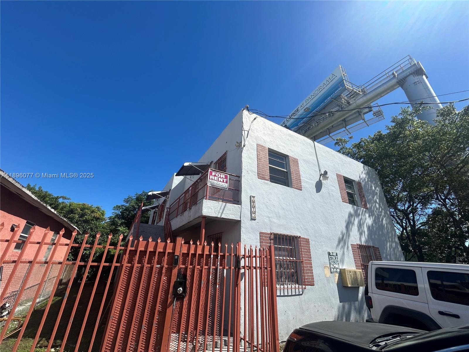 2015 Nw 6th Pl Property Photo 5