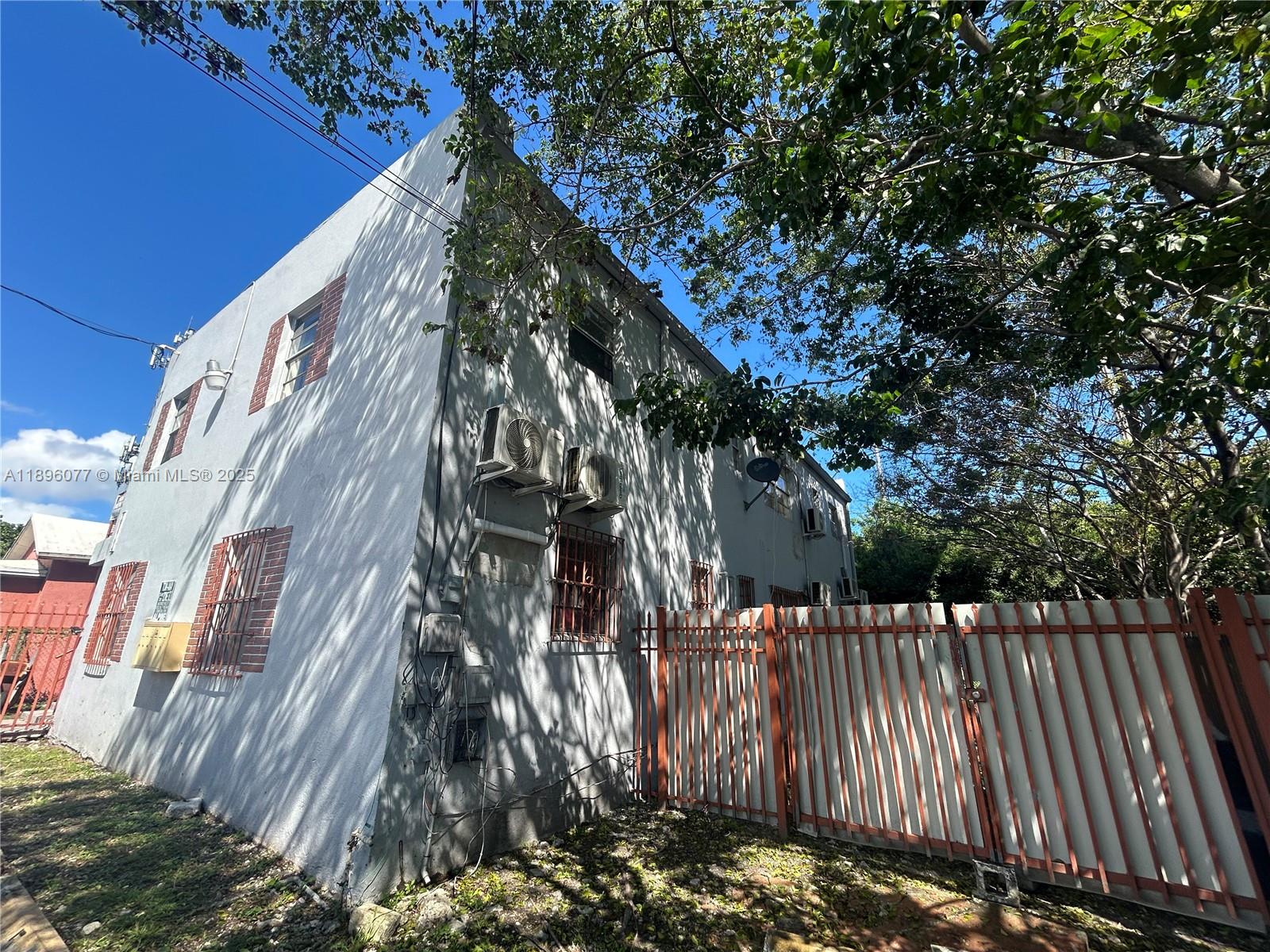 2015 Nw 6th Pl Property Photo 6