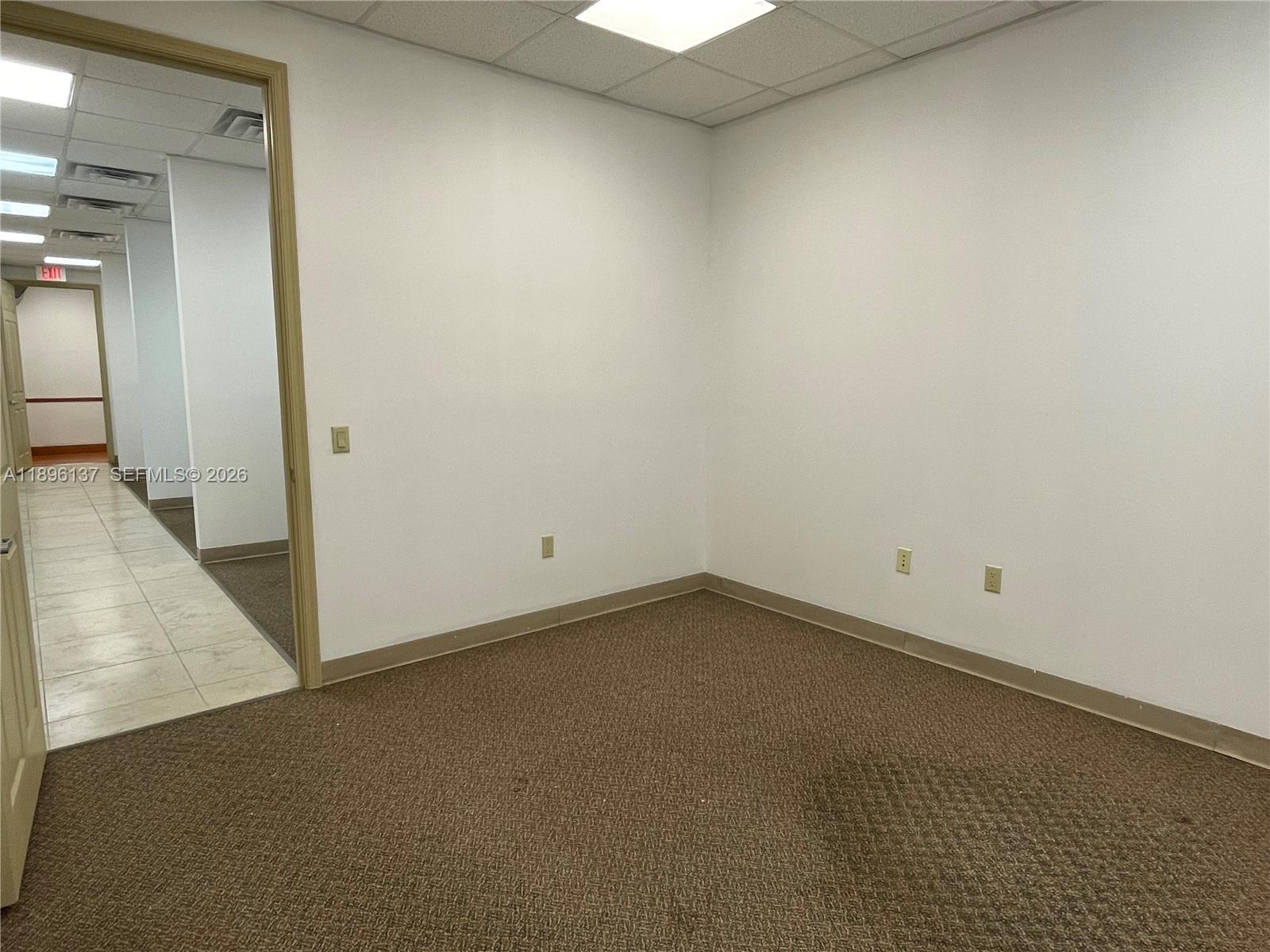 5501 N University Dr 103 Property Photo 15