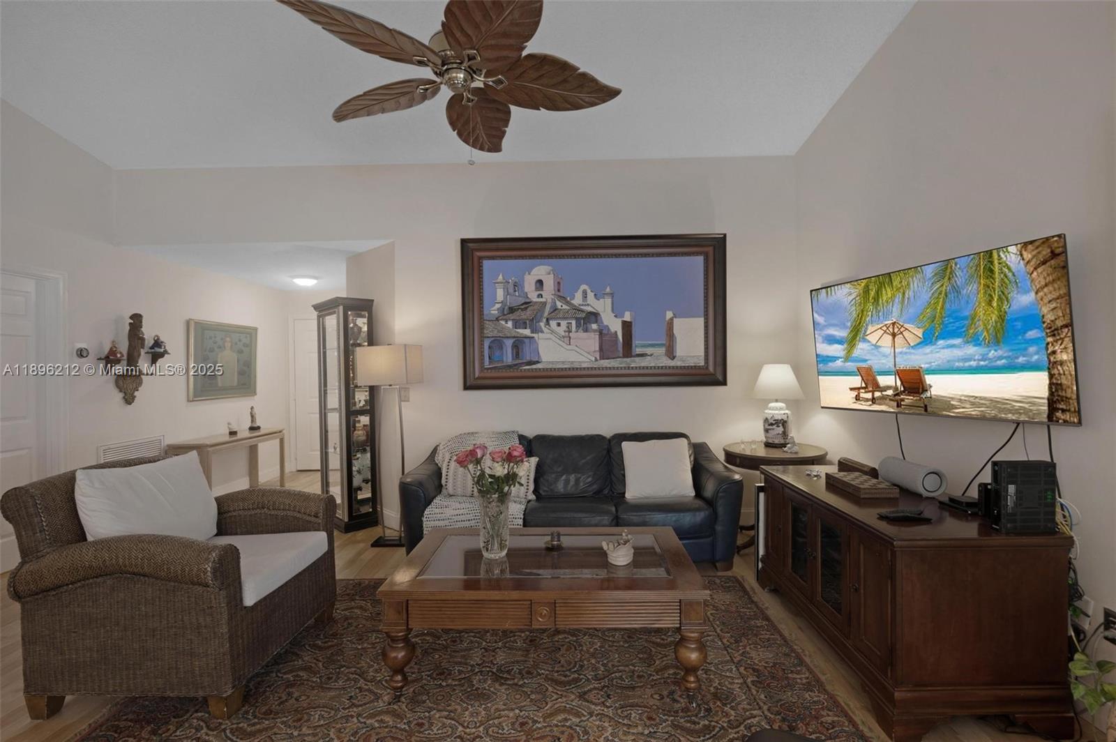 2270 Se 7th Pl Property Photo 7