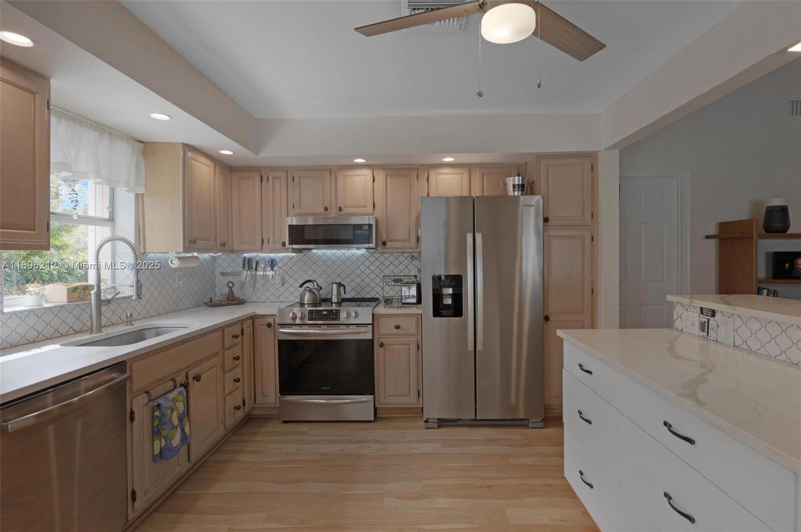 2270 Se 7th Pl Property Photo 13