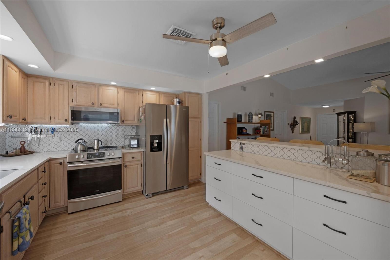 2270 Se 7th Pl Property Photo 14