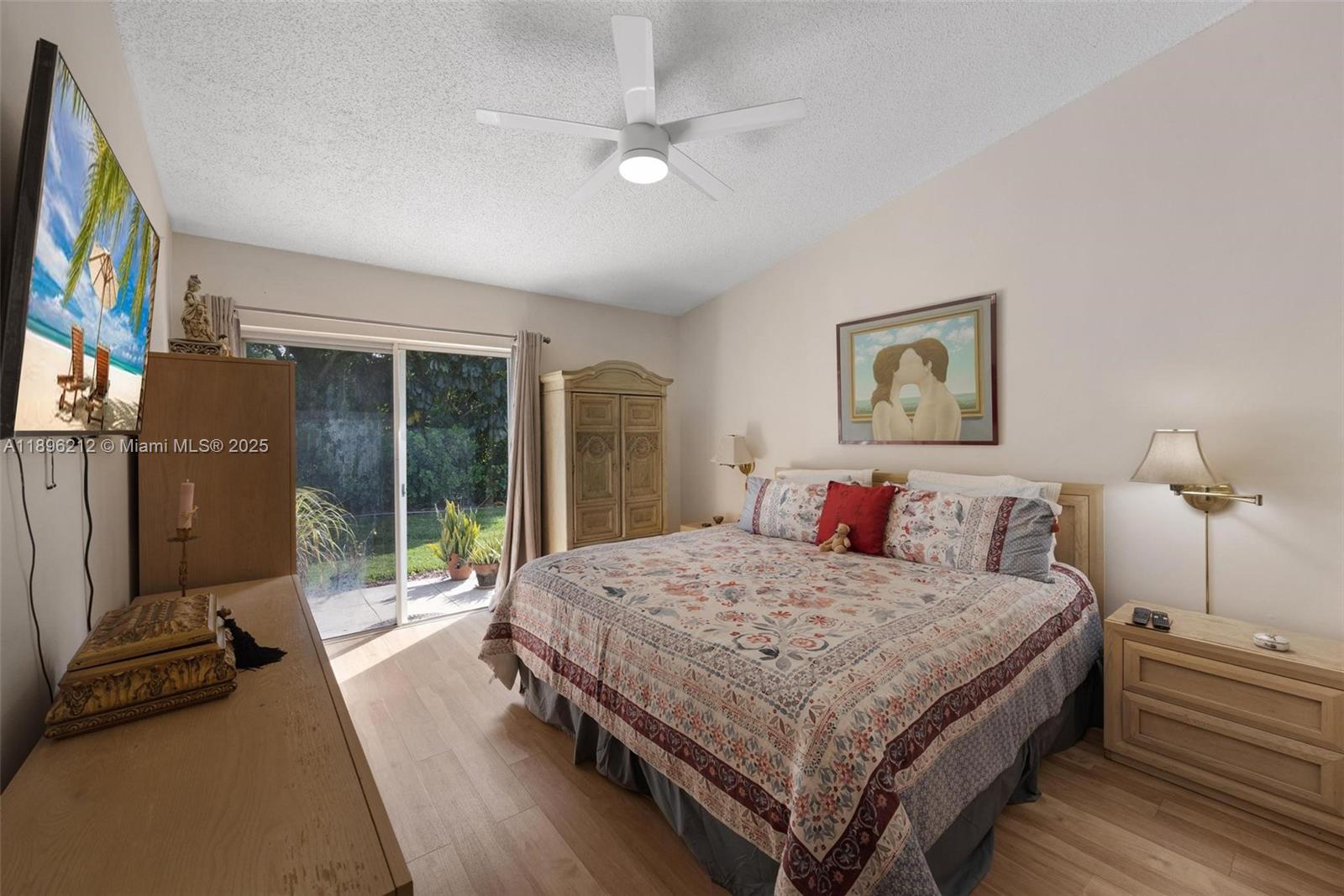 2270 Se 7th Pl Property Photo 17