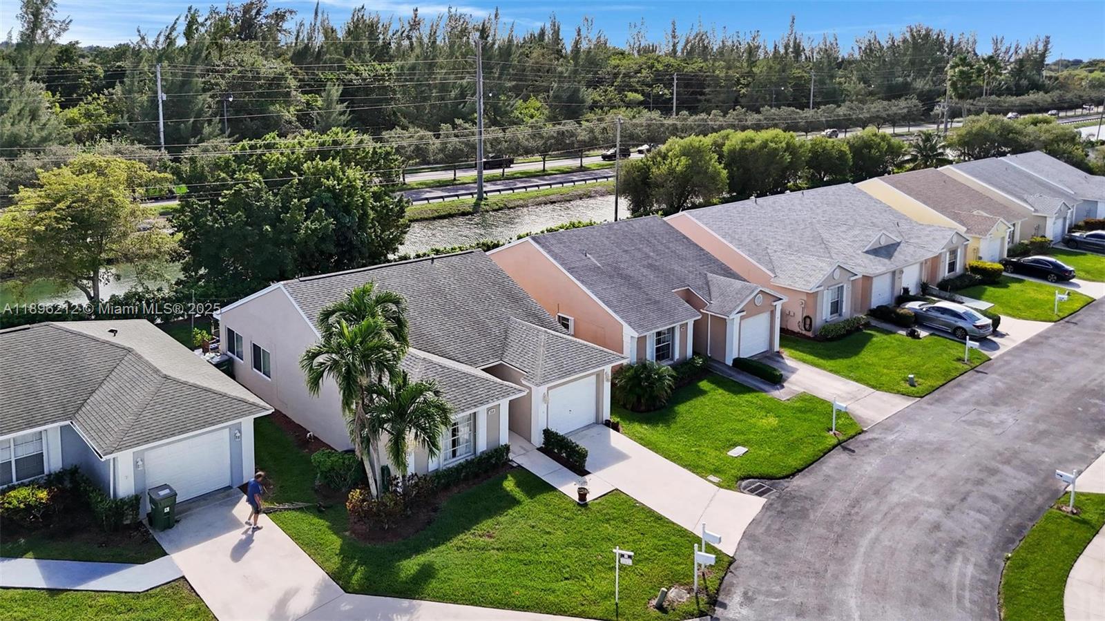 2270 Se 7th Pl Property Photo 34