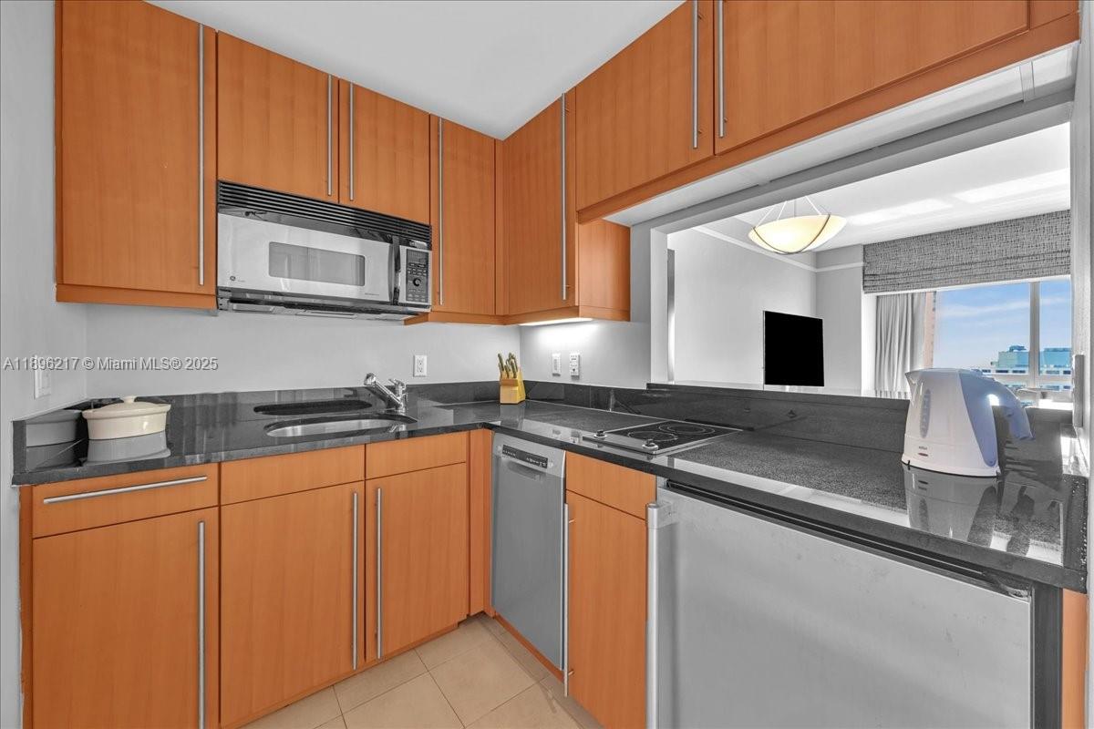 1435 Brickell Ave 3603 Property Photo 9