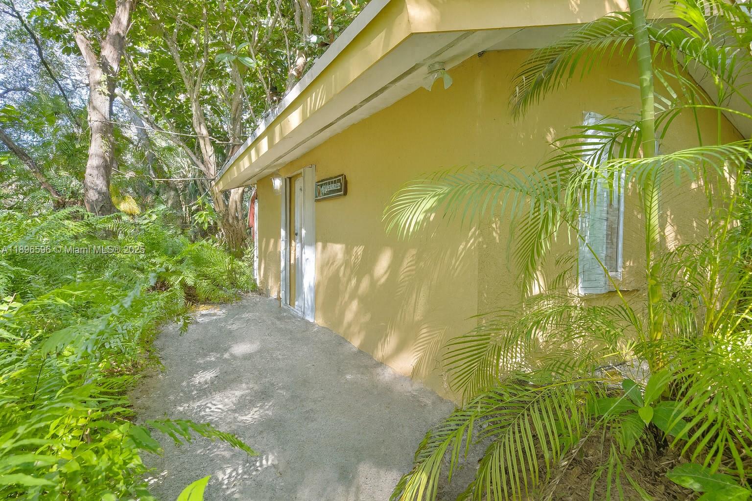 15000 Old Cutler Rd Property Photo 19