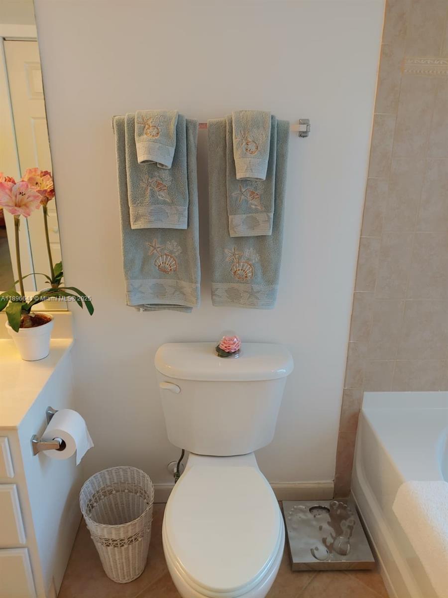 4122 Residence Dr 102 Property Photo 32