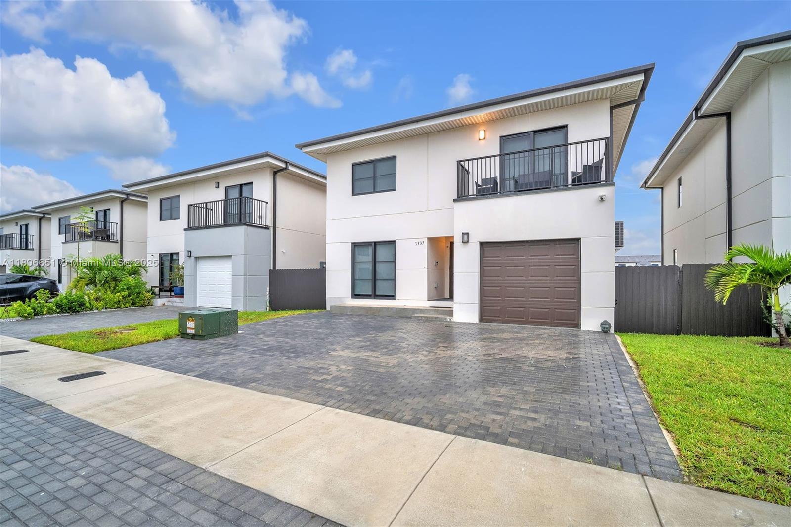 1337 NW 3rd St Property Photo 1