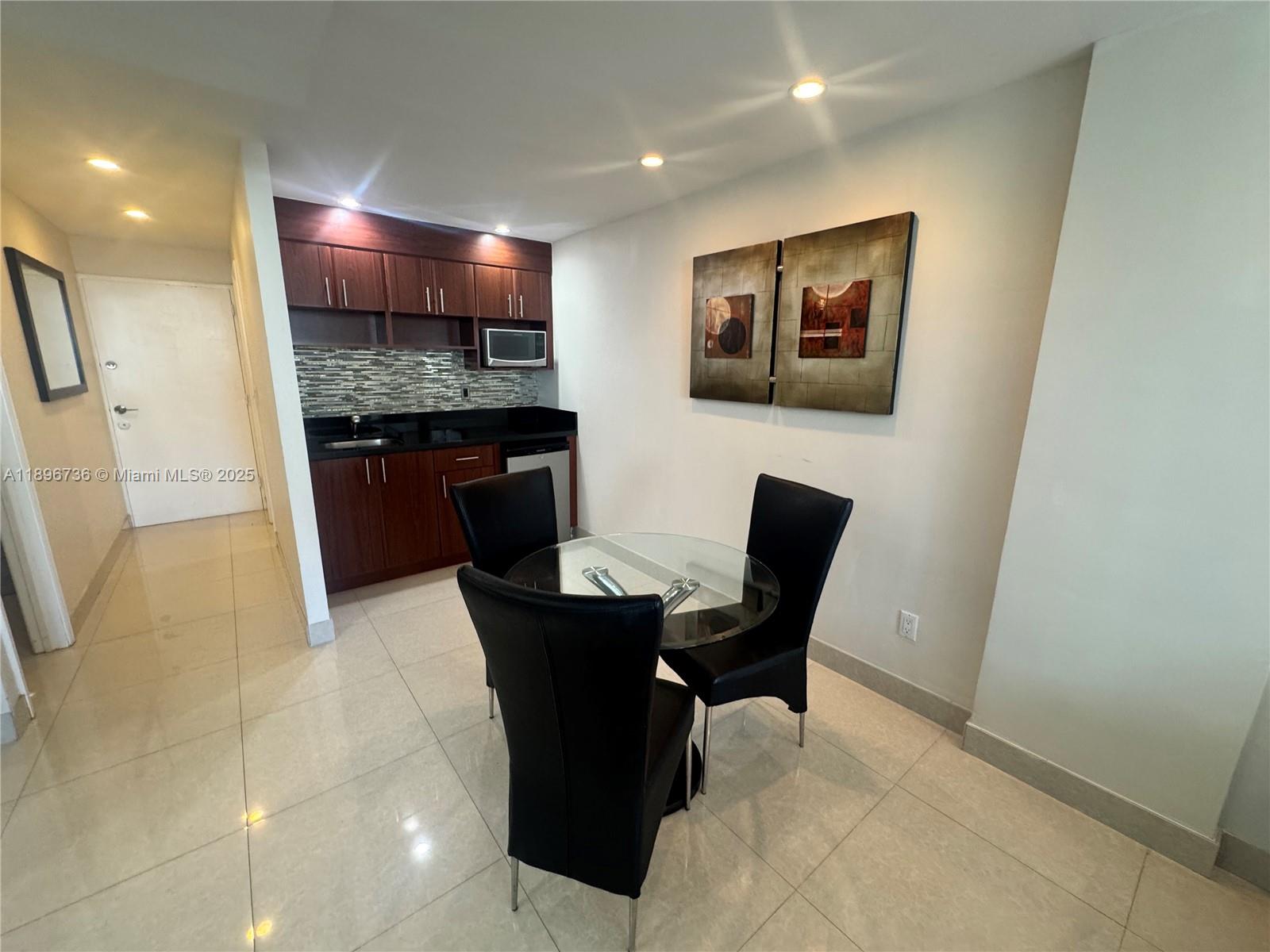 19370 Collins Ave 1427 Property Photo 16