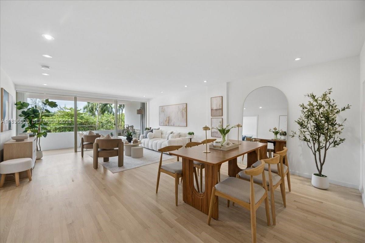 155 Ocean Lane Dr 302 Property Photo 2