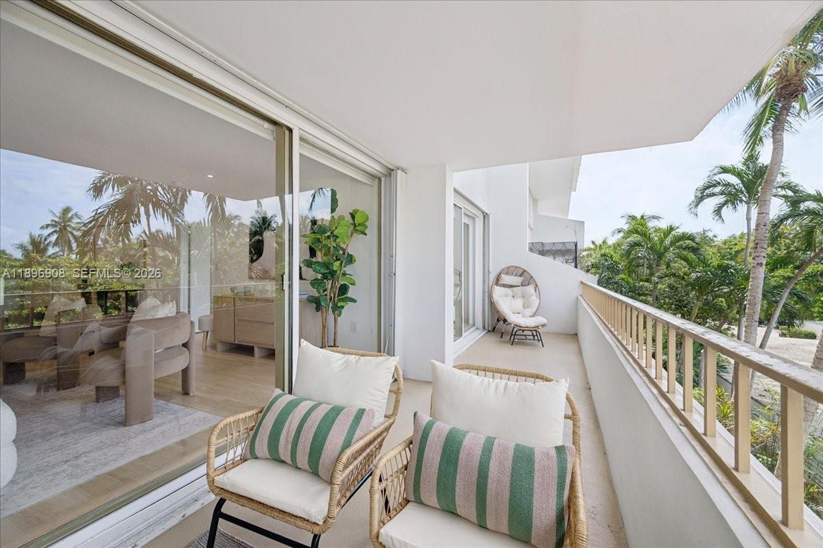 155 Ocean Lane Dr 302 Property Photo 13