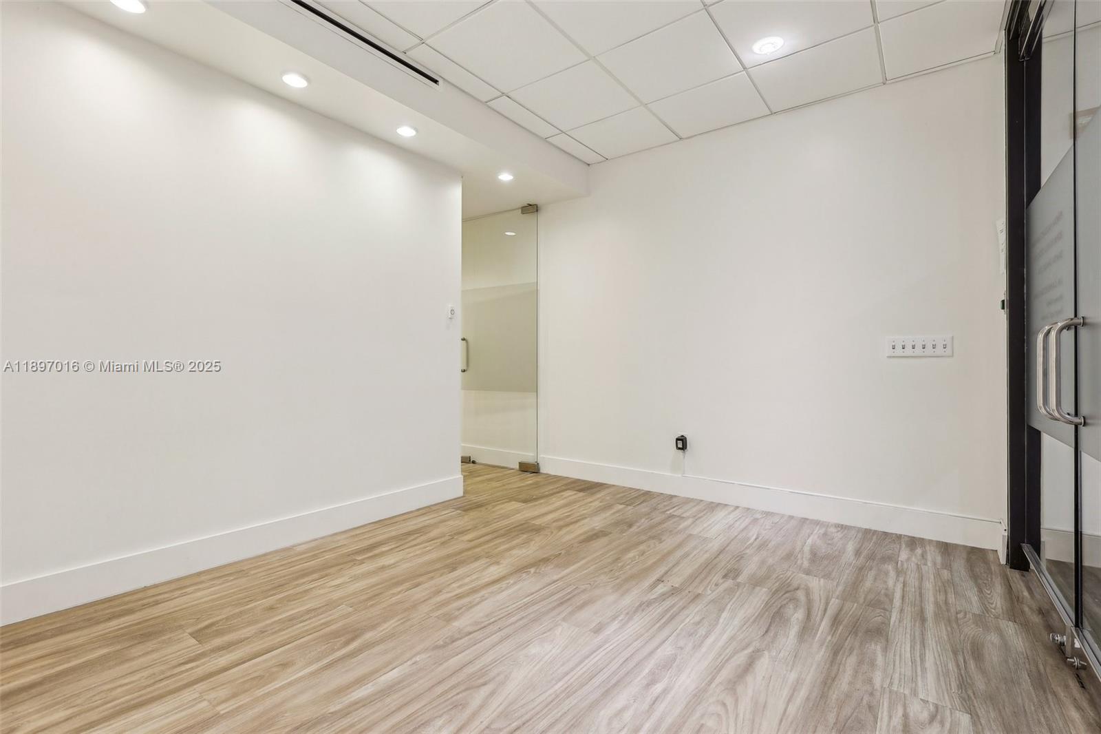 1200 Brickell Ave 520a-d Property Photo 8