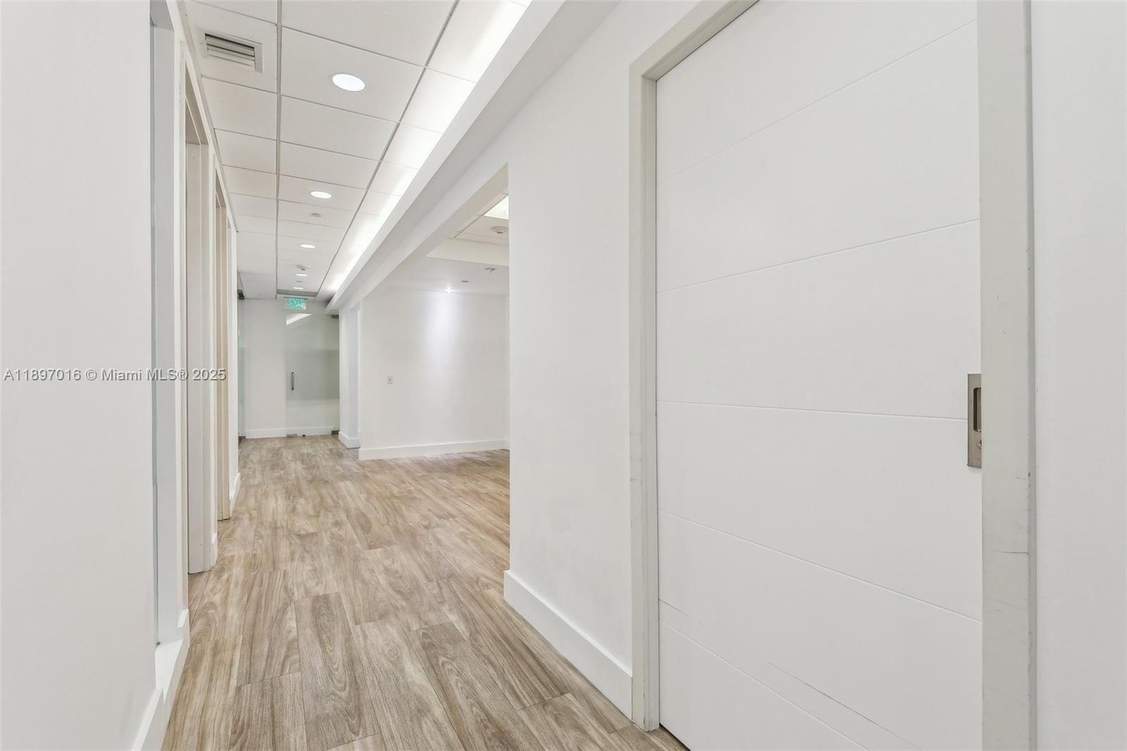 1200 Brickell Ave 520a-d Property Photo 17
