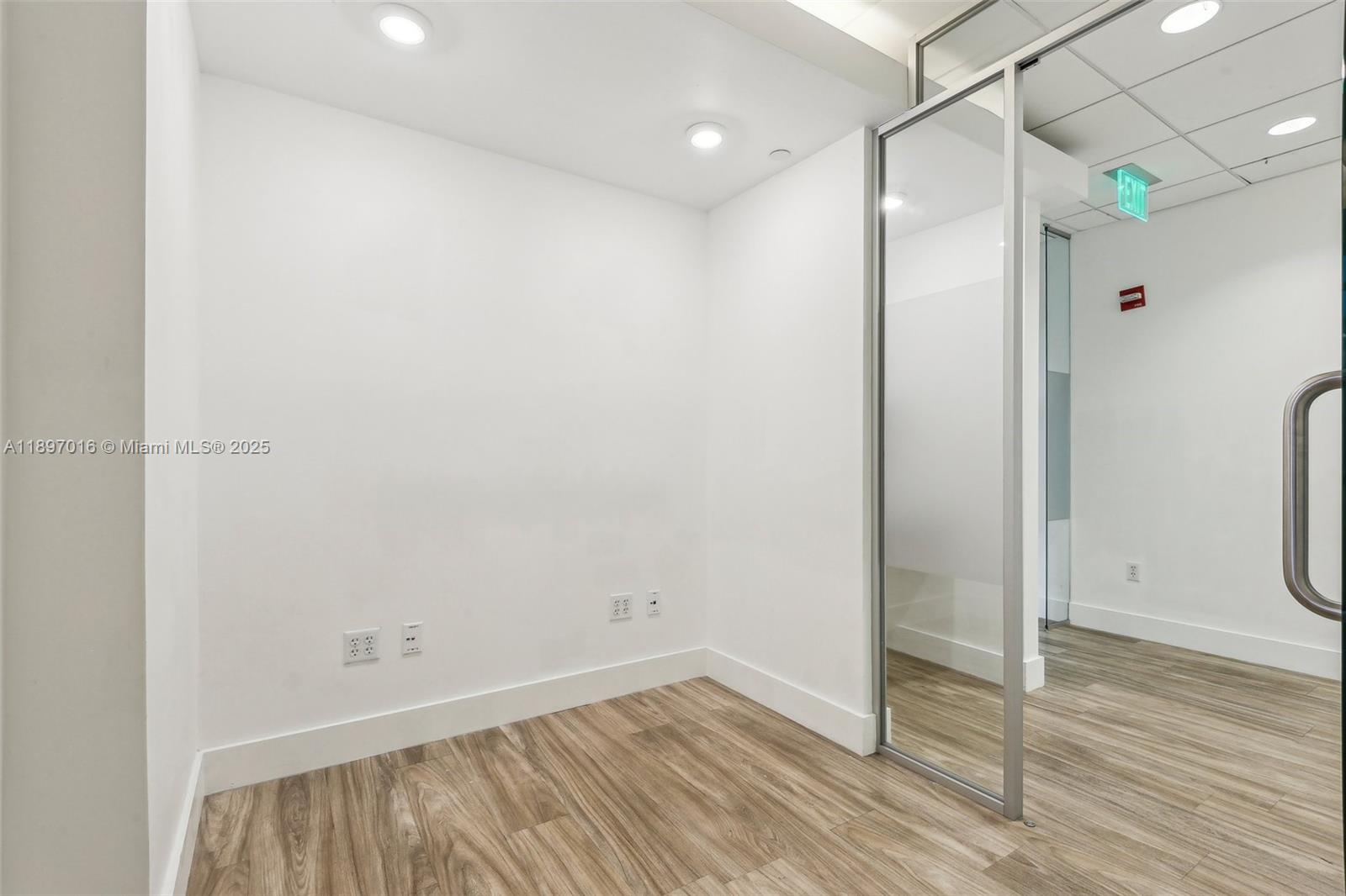 1200 Brickell Ave 520a-d Property Photo 18