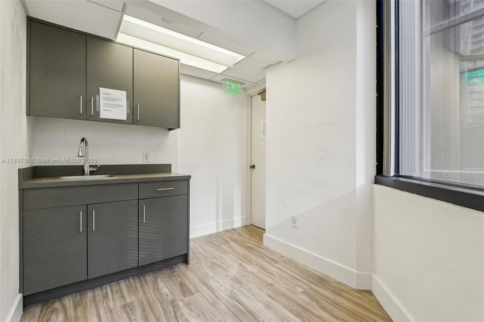 1200 Brickell Ave 520a-d Property Photo 21