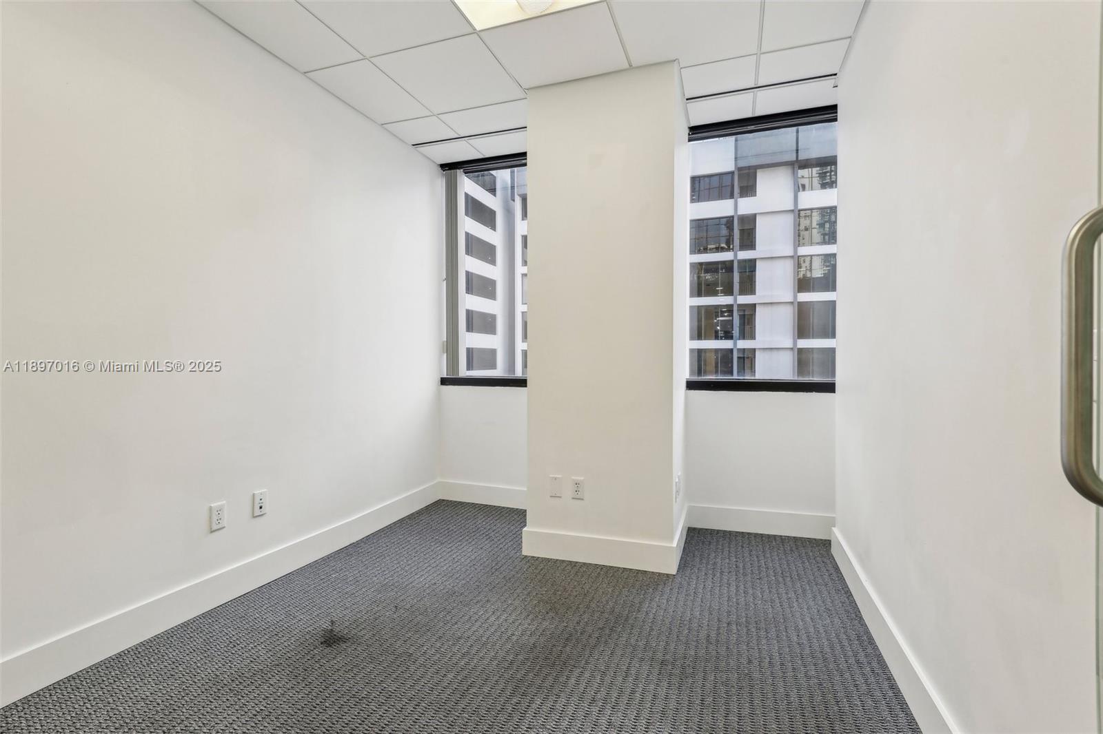1200 Brickell Ave 520a-d Property Photo 25