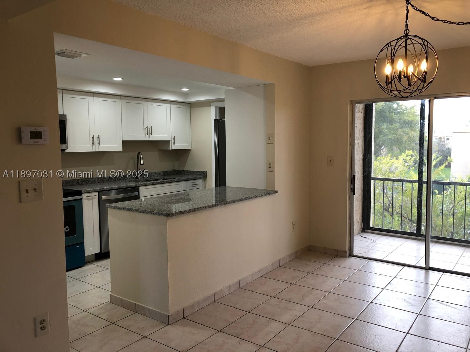 8401 SW 107th Ave 313E Property Photo 1