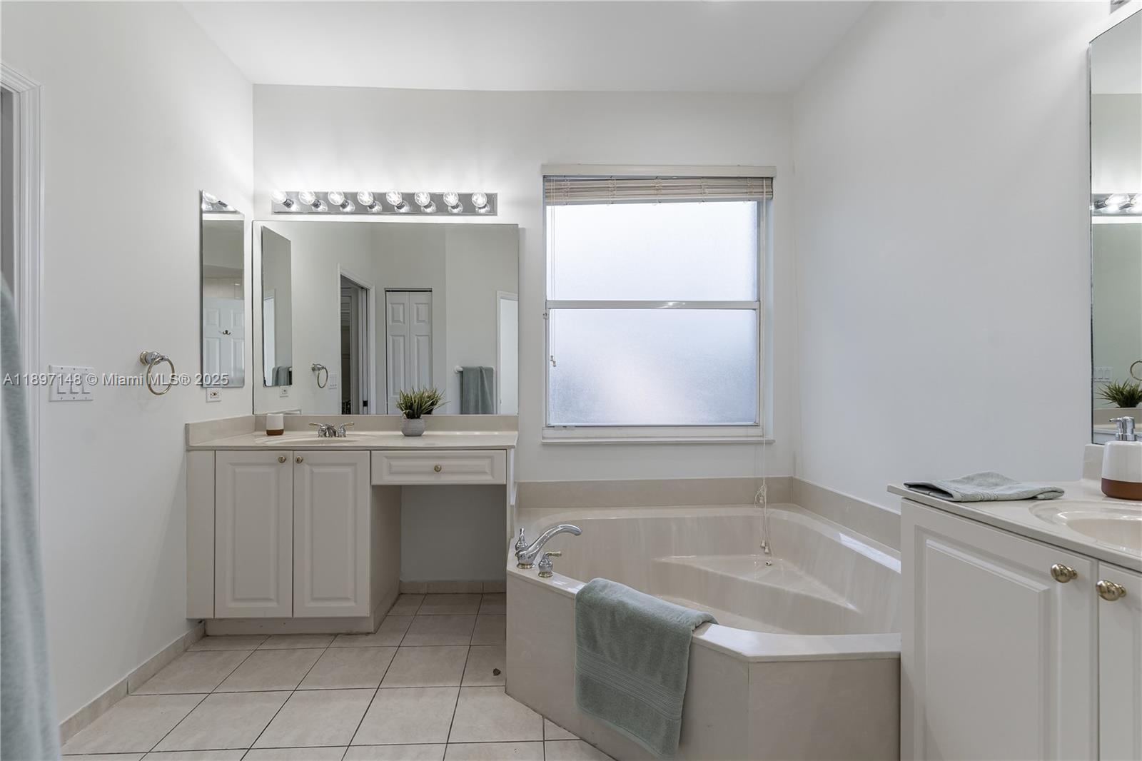 1894 Nw 141st Ave Property Photo 20