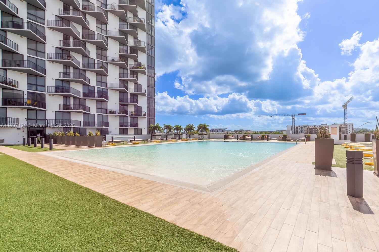 5300 Paseo Blvd 1905 Property Photo 2