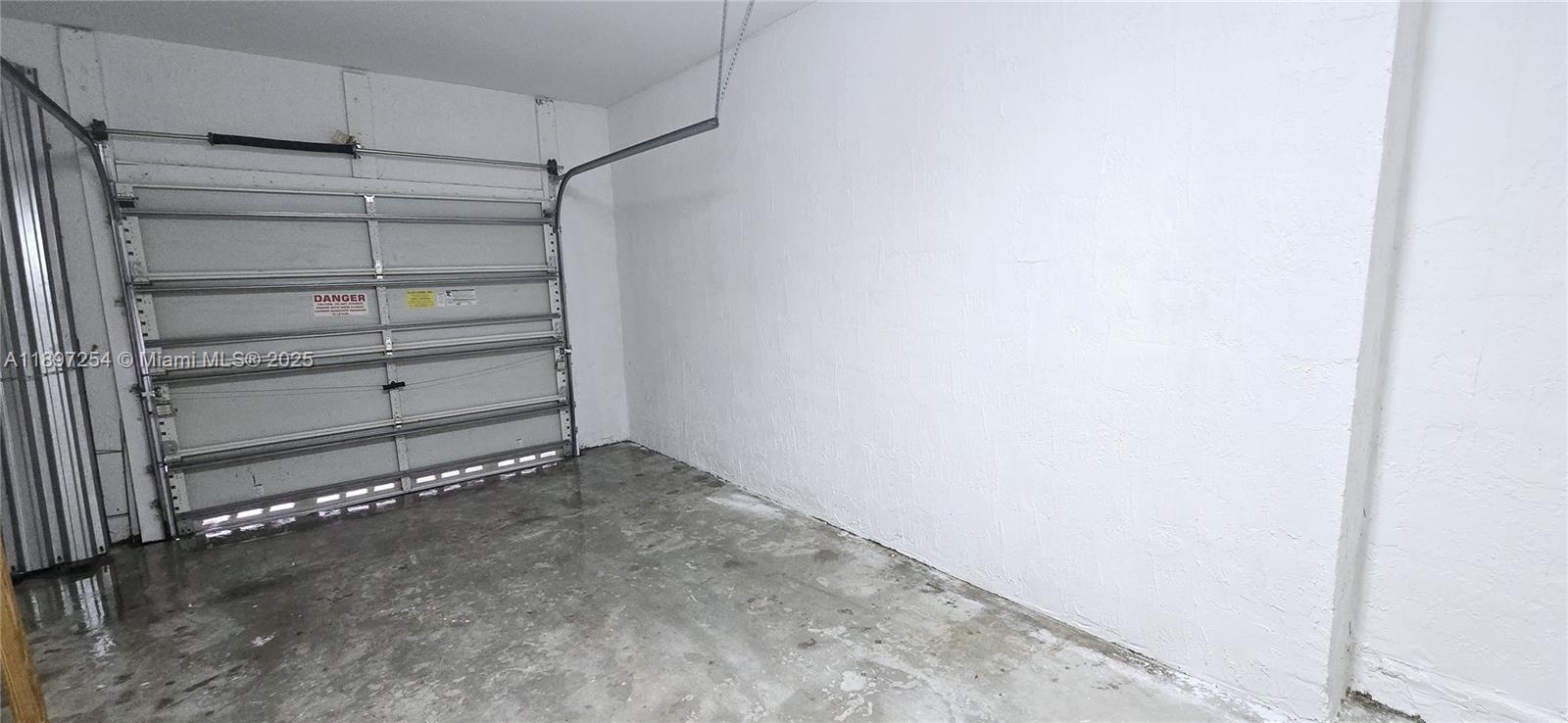 3020 Laurel Ridge Cir Property Photo 5