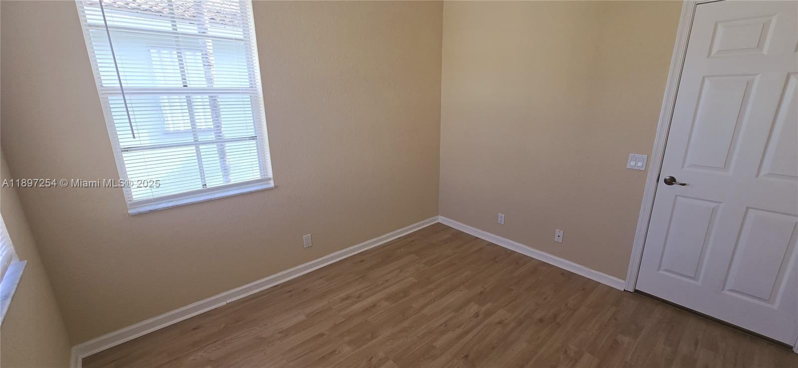 3020 Laurel Ridge Cir Property Photo 14